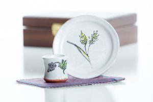 Ceramic Portable Deluxe Communion Set Organist Set Grapes and Wheat